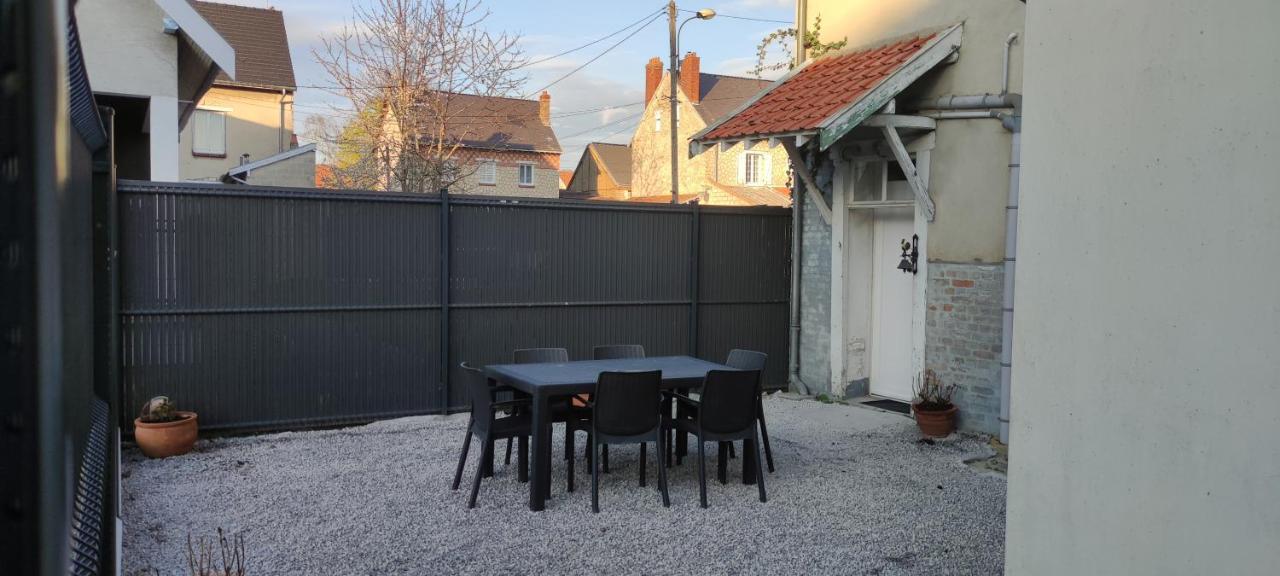 Gite Des Brebis Warmeriville Exteriör bild